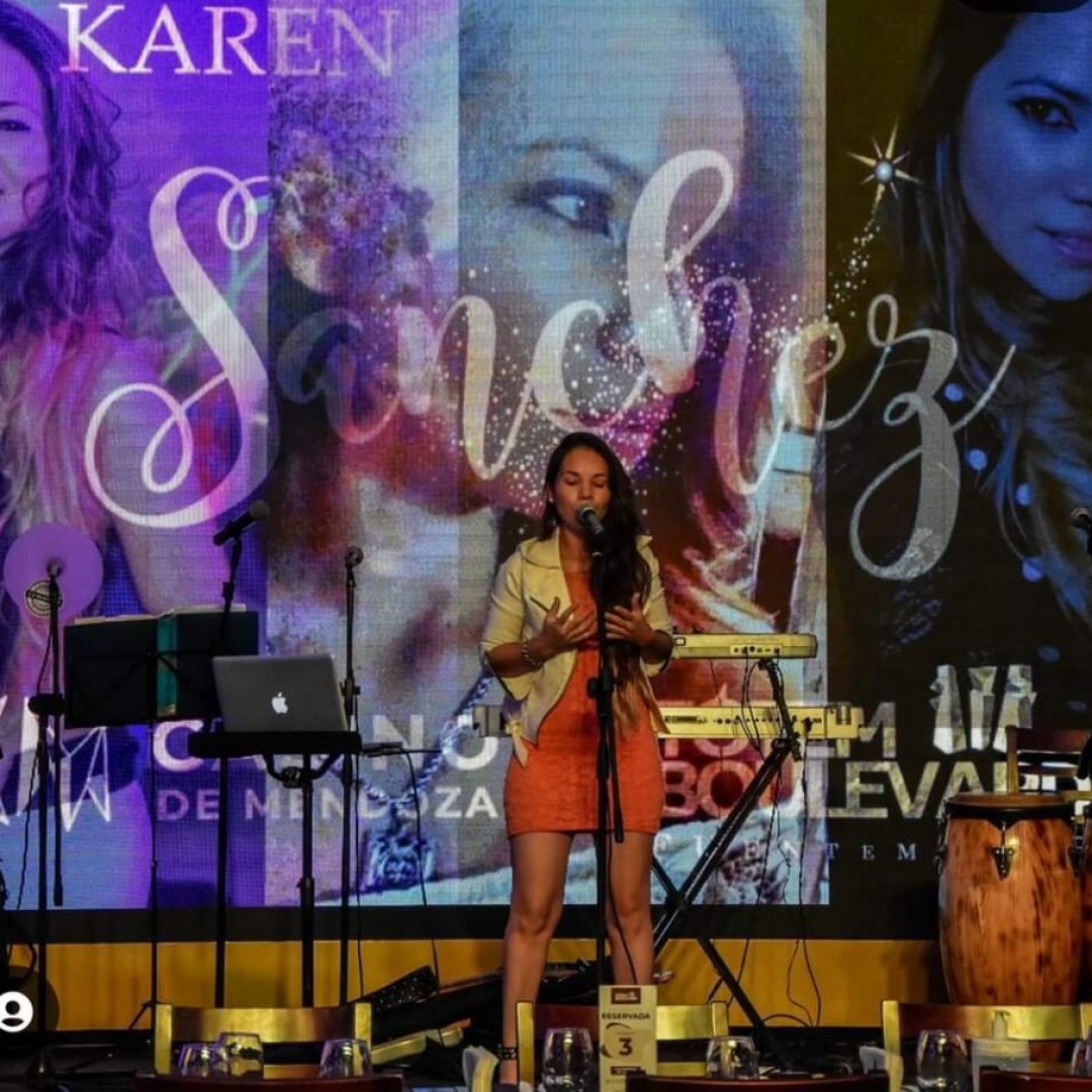 Karen Sanchez: "esta etapa como solista es todo un desaf&iacute;o"