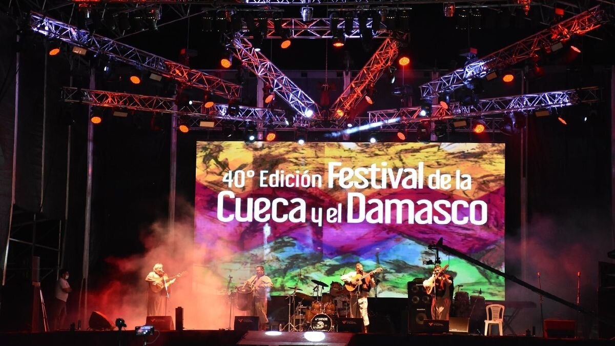 Santa Rosa se viste de fiesta: Todo listo para la 44° edición del Festival Nacional de la Cueca y el Damasco  