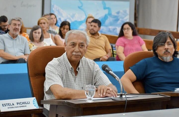 El nuevo concejal Tito Arg&uuml;ello asume su rol legislativo con enfoque en la militancia territorial