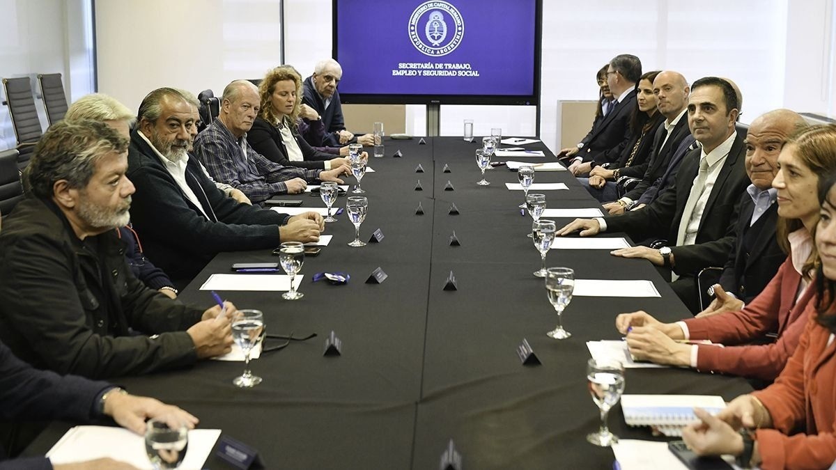 La CGT rompe puentes con el Gobierno: convoca a un paro general contra el recorte en licencias médicas