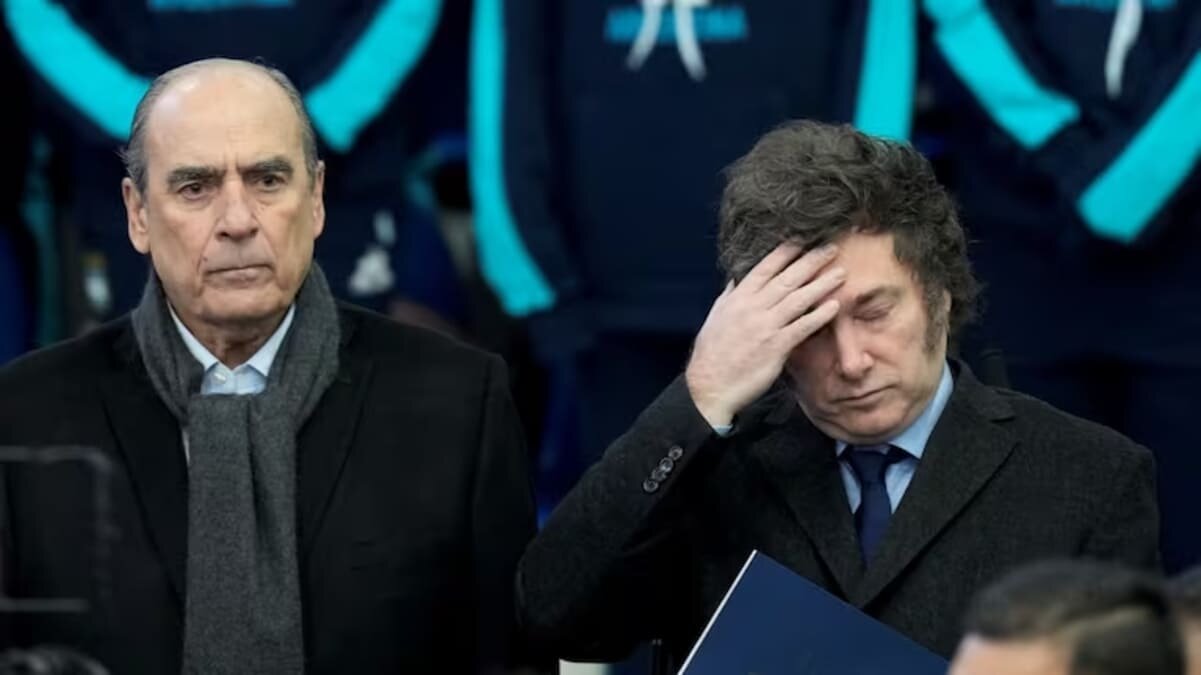 Crece el rechazo a la gesti&oacute;n de Milei y la mayor&iacute;a desaprueba el acuerdo con el FMI