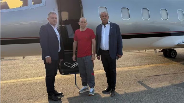 Fuera de protocolo: la AFA logra la liberaci&oacute;n del gendarme que Canciller&iacute;a no pudo traer