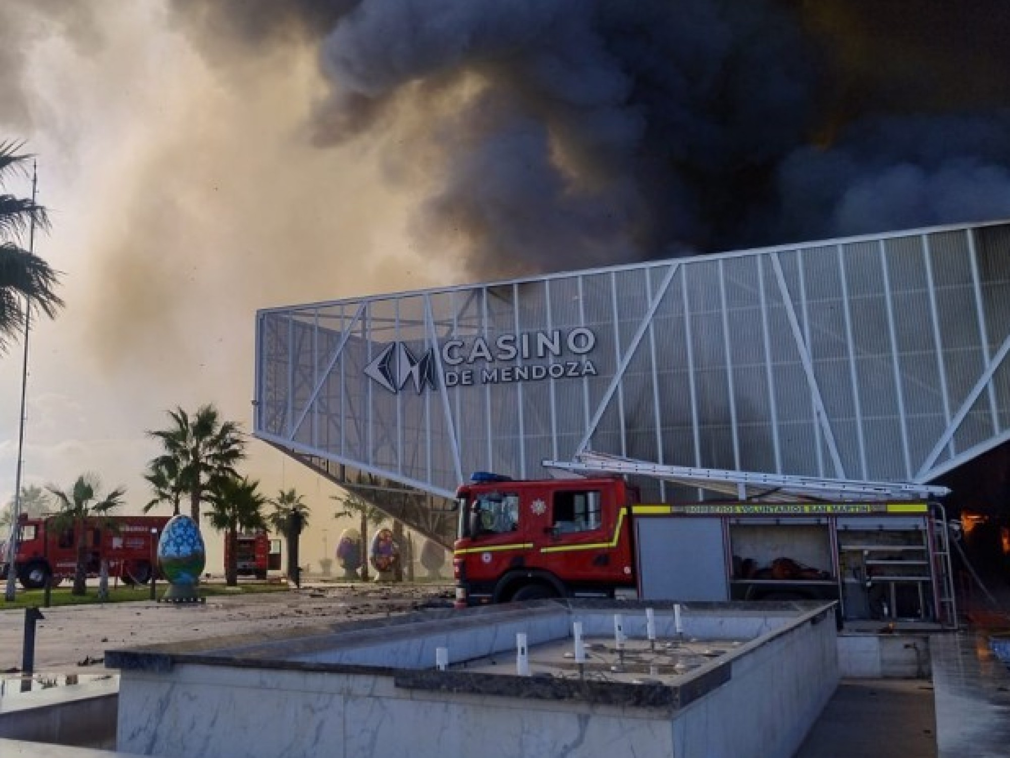 El casino ardi&oacute;, pero las llamas tambi&eacute;n quemaron otras verdades: deudas millonarias, el 911 que no llam&oacute; y una pericia que busca respuestas