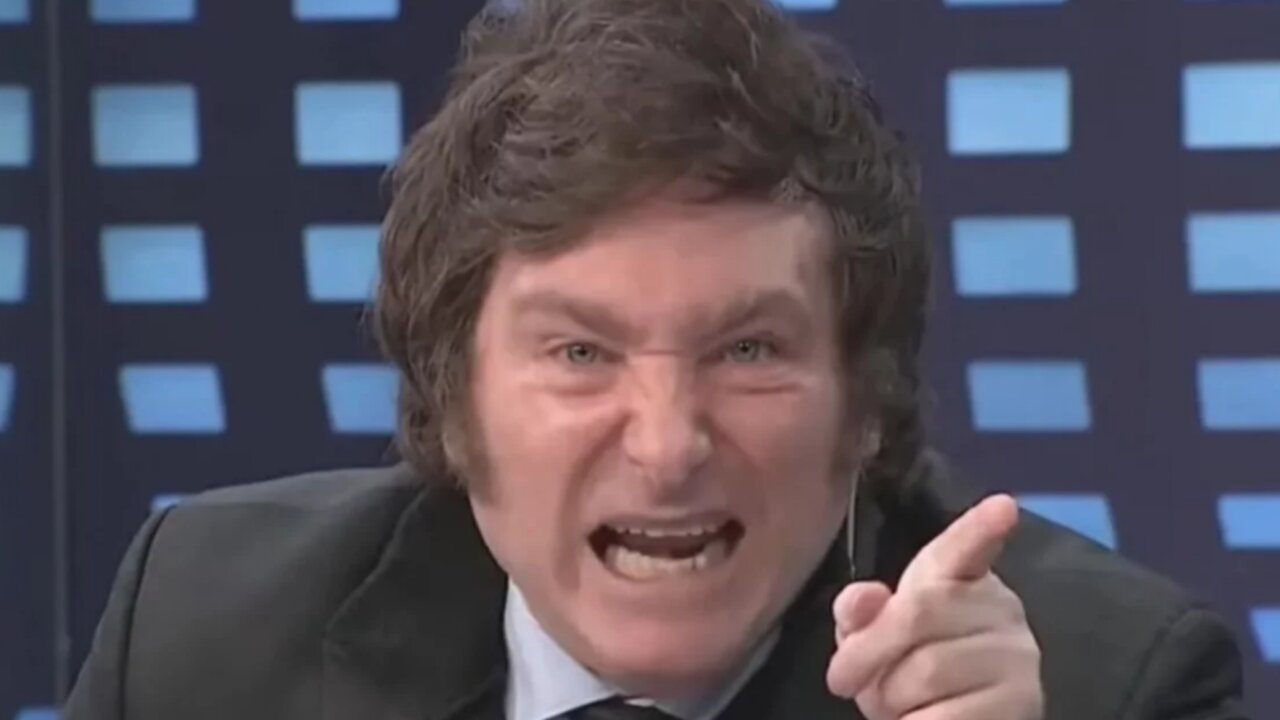 Milei le habla a Bullrich y califica de "arrastrados miserables" a la UCR y CC