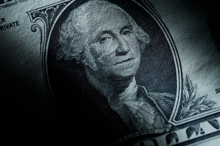 Nuevos controles para frenar la especulaci&oacute;n en operaciones con d&oacute;lares financieros