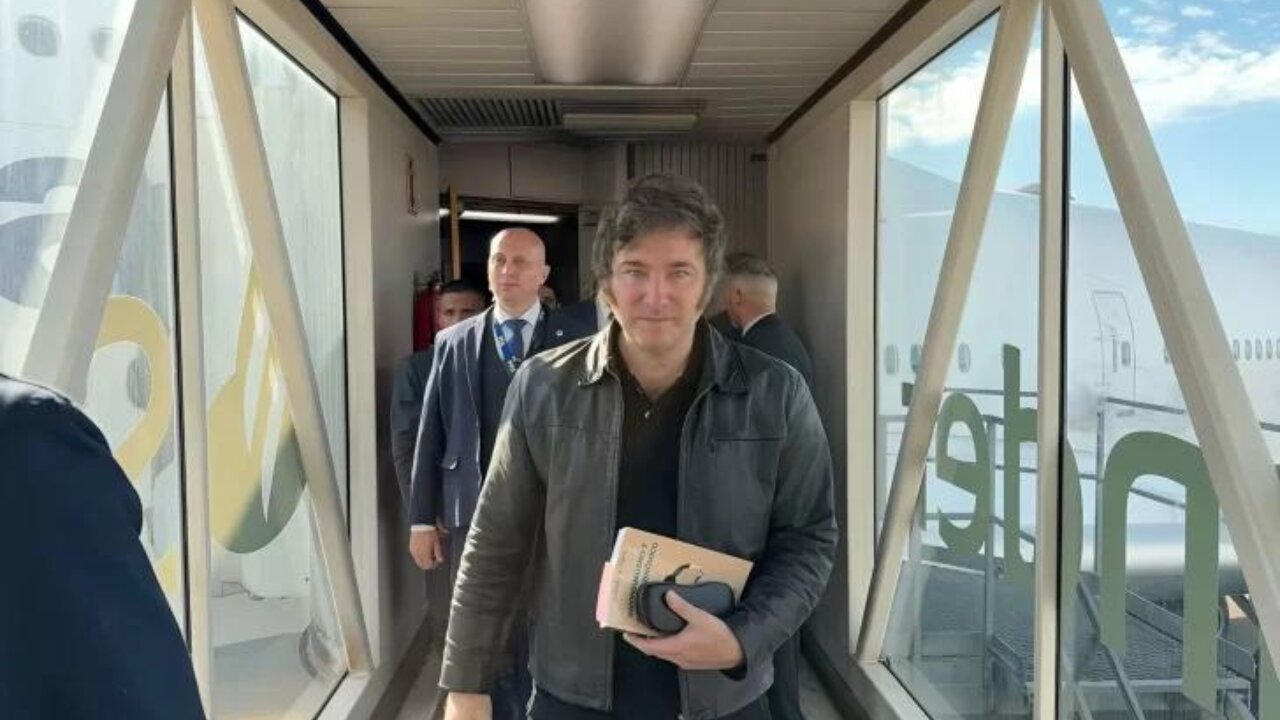 Milei viaja a Estados Unidos por cuarta vez en seis meses y visitar&aacute; El Salvador