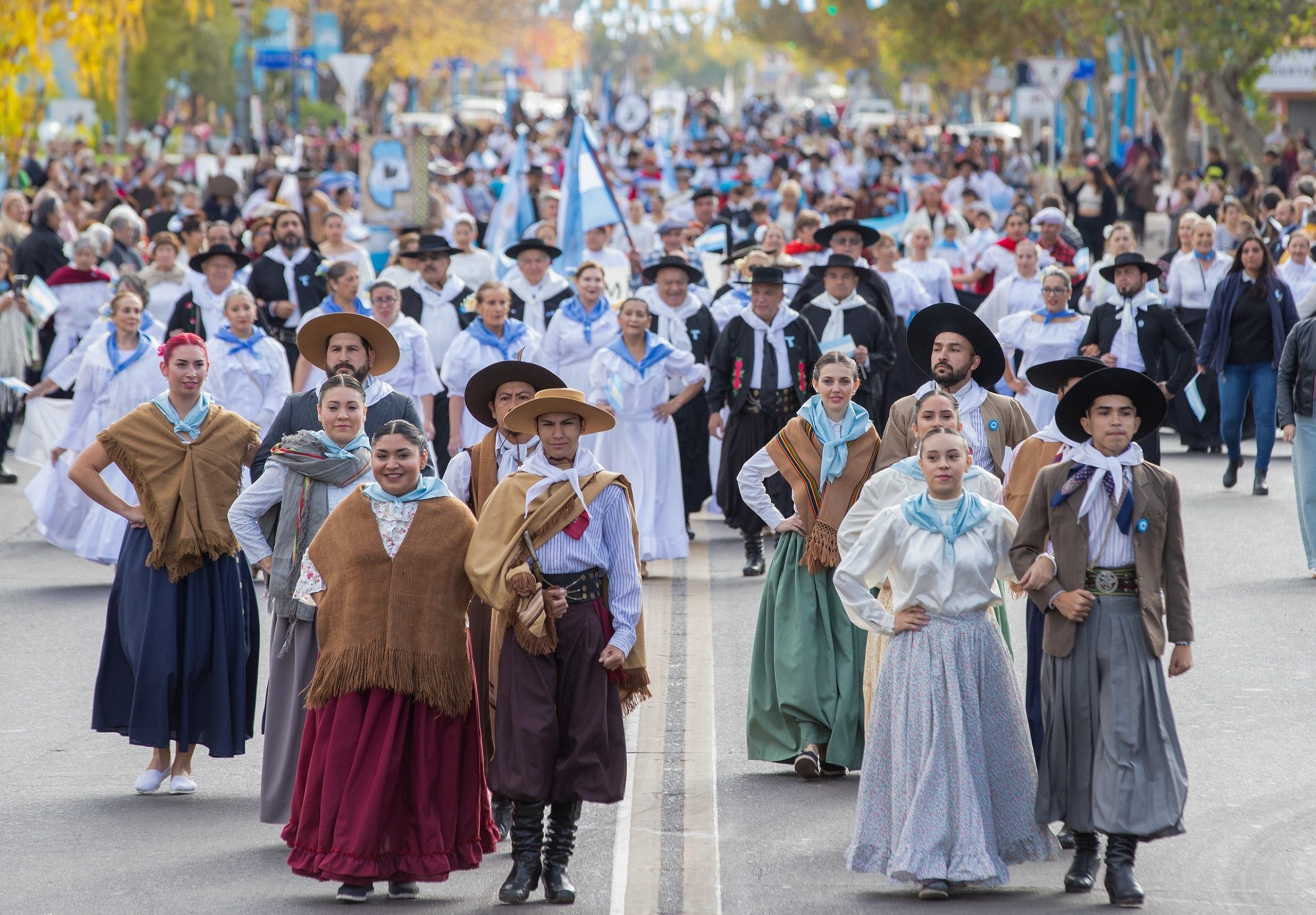 Maip&uacute; se viste de celeste y blanco para celebrar el 25 de Mayo con un Gran Peric&oacute;n Nacional