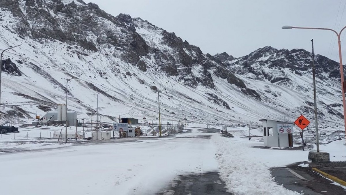 Reapertura del Paso Cristo Redentor: Se restablece el tr&aacute;nsito para todo tipo de veh&iacute;culos entre Argentina y Chile