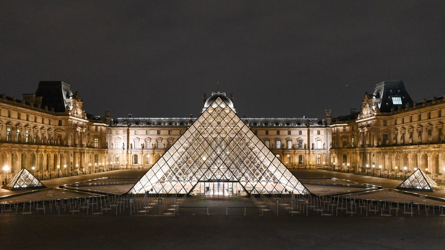 El Louvre Celebra su 230 Aniversario como el Museo M&aacute;s Visitado del Mundo