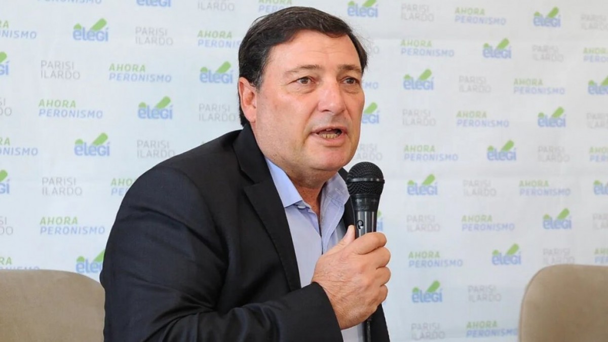 Parisi inst&oacute; a una sesi&oacute;n especial antes de las elecciones para eliminar el &Iacute;tem Aula y presiona a sus oponentes