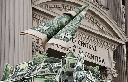 D&oacute;lares en fuga: el nuevo r&eacute;gimen cambiario facilit&oacute; la retirada de multinacionales