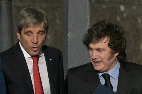 Caputo en la mira: suba de encajes, pulseada con bancos y un d&oacute;lar contenido a la fuerza