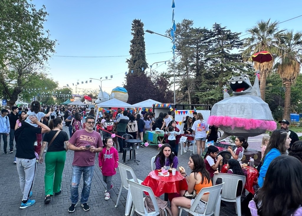 Maip&uacute; celebra 40 a&ntilde;os de kioscos: invitan a la comunidad a compartir recuerdos y an&eacute;cdotas