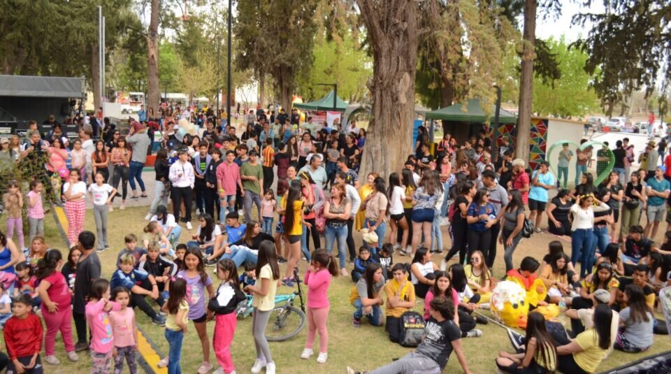 Santa Rosa y  "D&iacute;a de la Primavera Federal" para j&oacute;venes y ni&ntilde;os