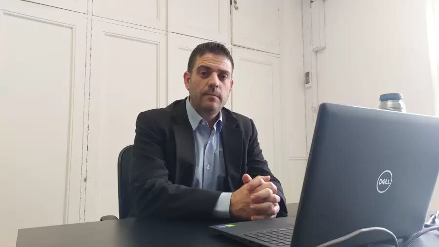 Hern&aacute;n Amat: &ldquo; Mansur tira t&iacute;tulos demag&oacute;gicos &ldquo;