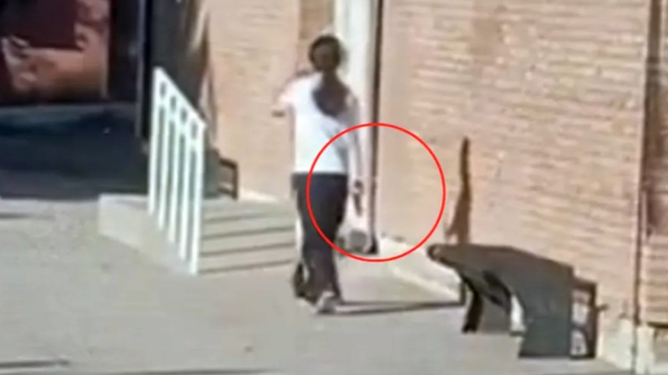 Adolescente armada desat&oacute; cinco horas de tensi&oacute;n en La Paz: termin&oacute; entregando el arma y fue internada