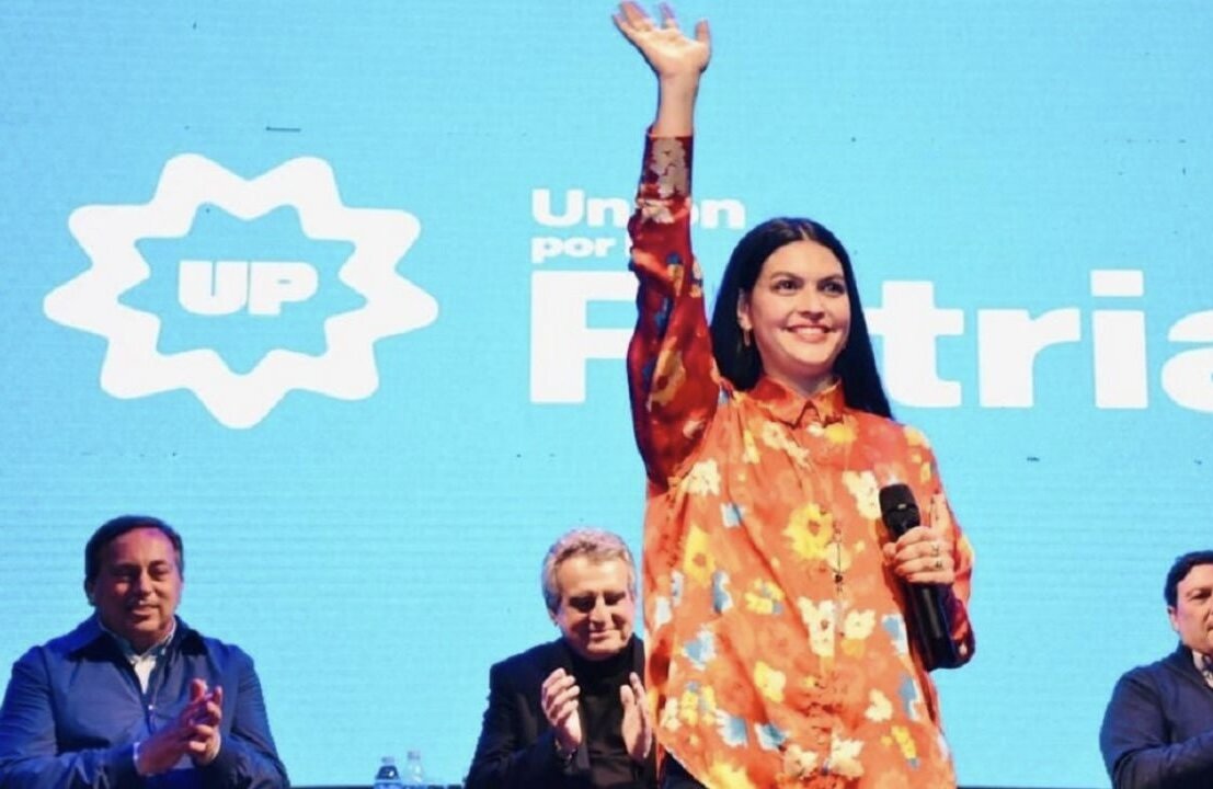 Flor Dest&eacute;fanis : "El peronismo est&aacute; m&aacute;s vivo que nunca"