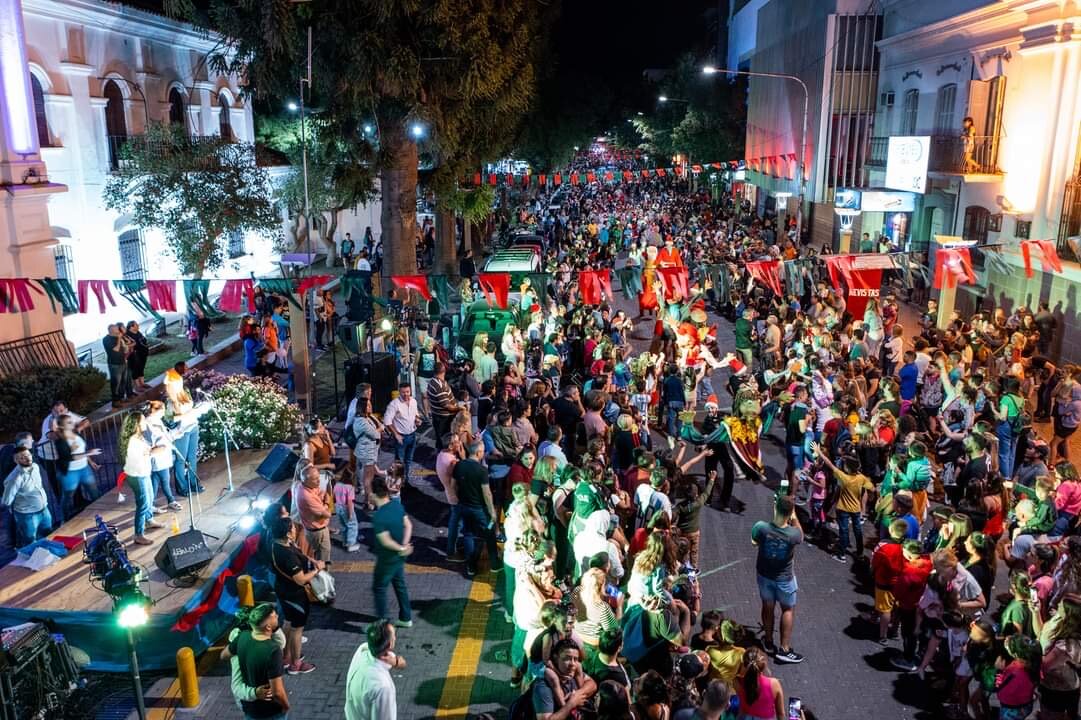 Esperanza y Alegr&iacute;a: Desfile Navide&ntilde;o en San Mart&iacute;n con Nuevo Recorrido