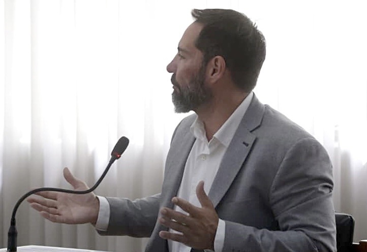 Esc&aacute;ndalo en el Partido Libertario: Expulsan a Mart&iacute;n Antol&iacute;n tras su test de alcoholemia positivo  